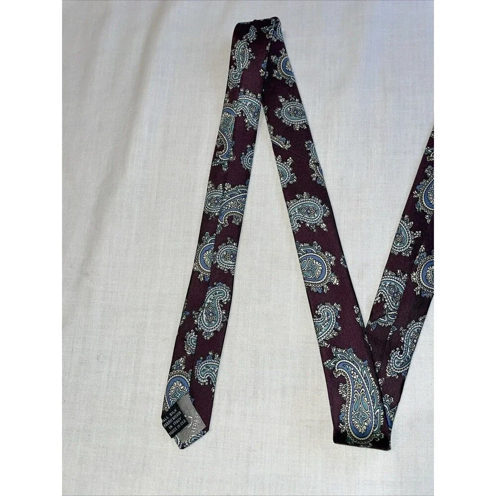 Christian Dior Men’s Dress Tie Size 55” Purple Paisley 100% Silk Business Formal